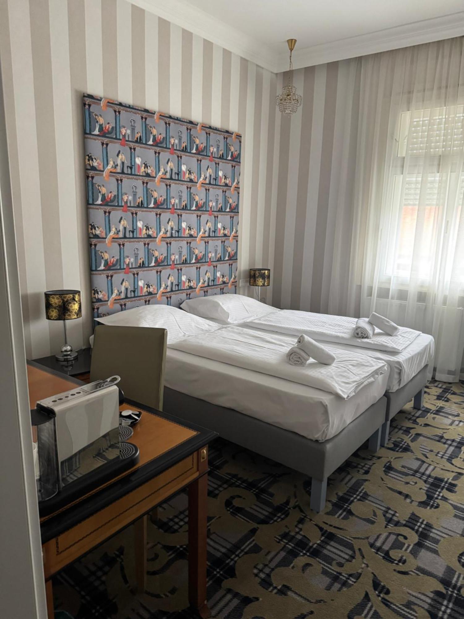 Hotel Pannonia 1893 Premium Šoproň Exteriér fotografie
